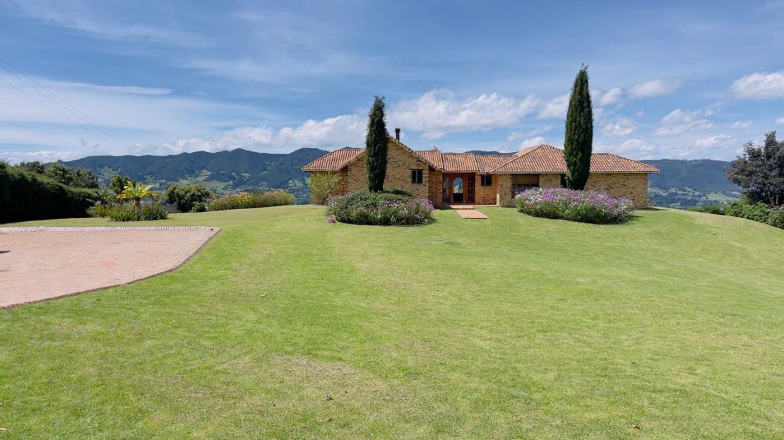 WhatsApp Image 2025 08 22 at 12.28.49