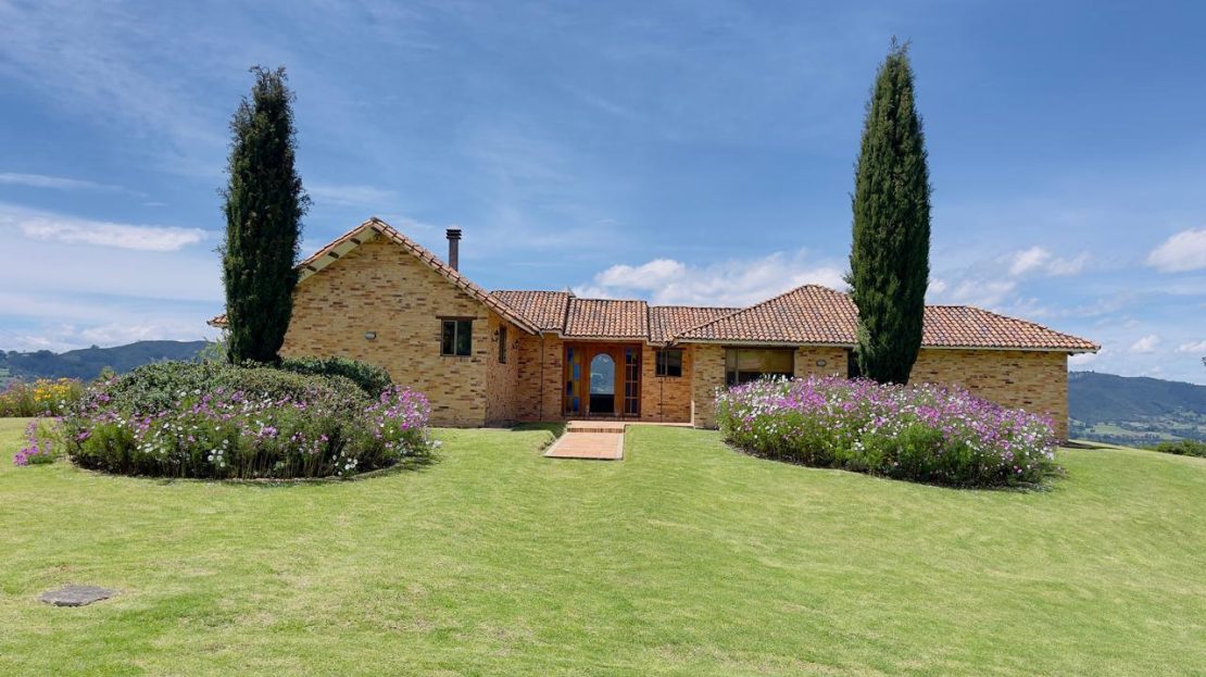 WhatsApp Image 2025 08 22 at 12.28.54 2