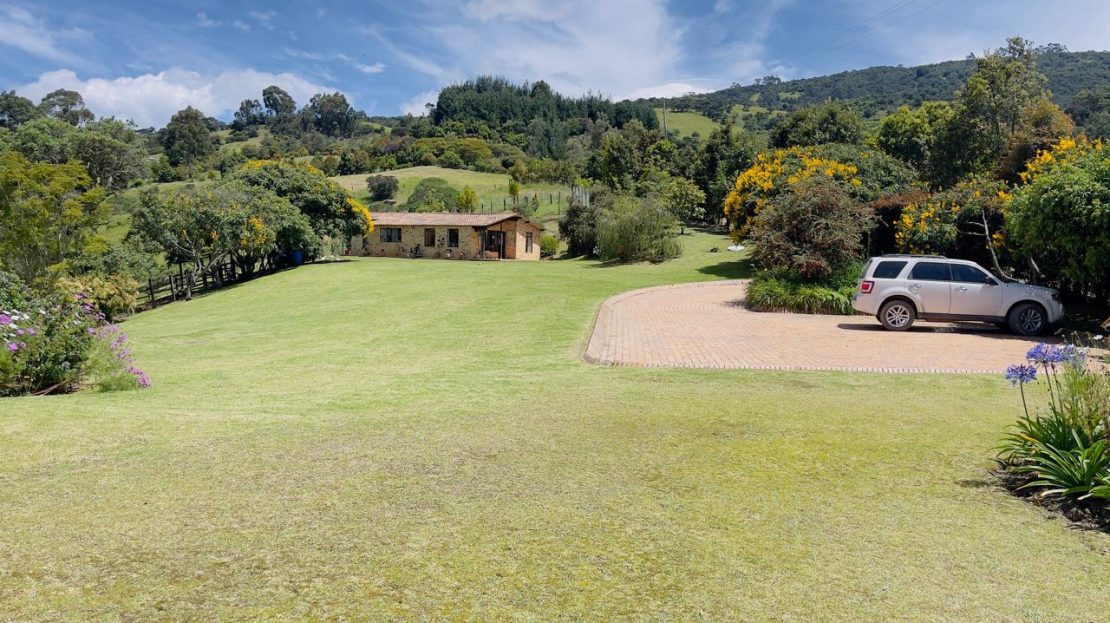 WhatsApp Image 2025 08 22 at 12.28.55 1