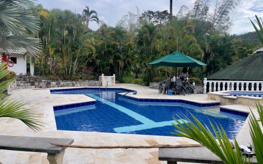 Finca muy bien ubicada en la Vega 3 WhatsApp Image 2025 10 17 at 09.57.05 14